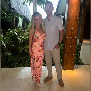 NBD Nicolette Gown in Watercolor Rose
Size: XXS